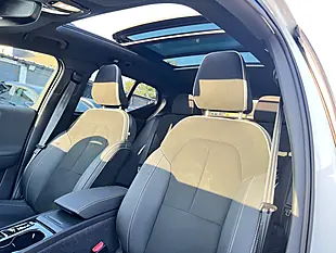 Used 2024 Volvo XC40 Ultra Dark White - Interior and Exterior details 19