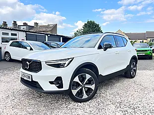 Used 2024 Volvo XC40 Ultra Dark White - Interior and Exterior details 4