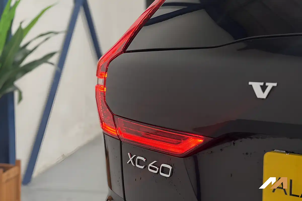 Used 2024 Volvo XC60 Ultra Bright Onyx Black - Interior and Exterior details 15