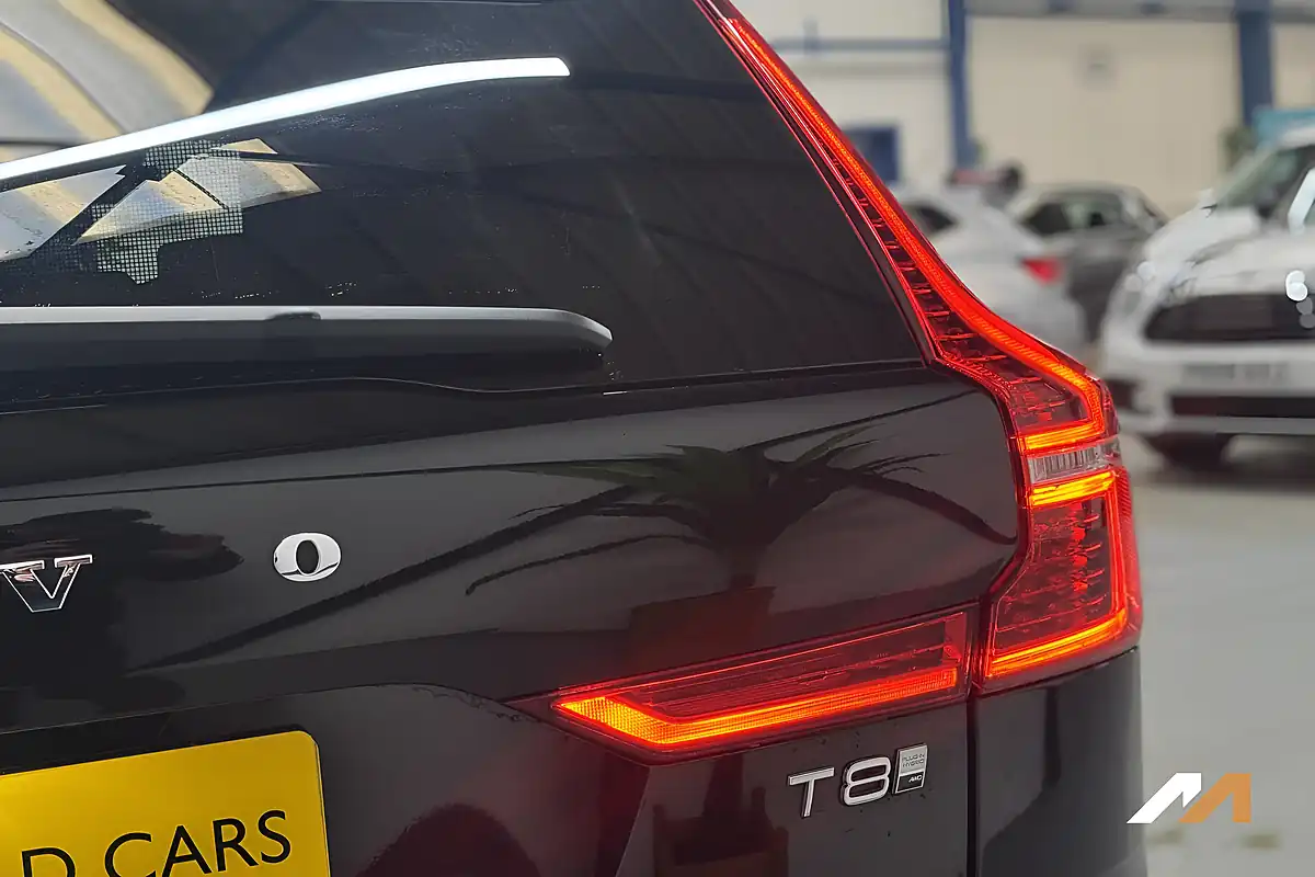 Used 2024 Volvo XC60 Ultra Bright Onyx Black - Interior and Exterior details 16