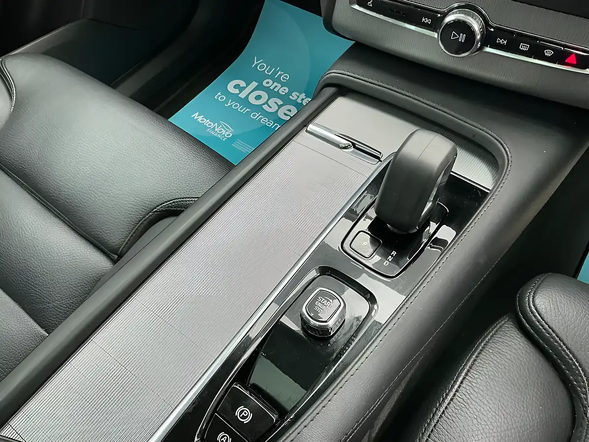 Used 2024 Volvo XC90 Plus Vapour Grey - Interior and Exterior details 18
