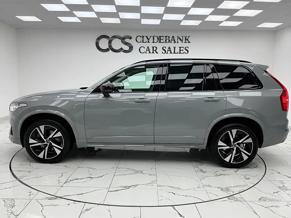 Used 2024 Volvo XC90 Plus Vapour Grey - Interior and Exterior details 6