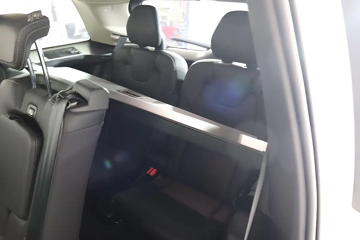 Used 2024 Volvo XC90 Ultimate Dark White - Interior and Exterior details 12