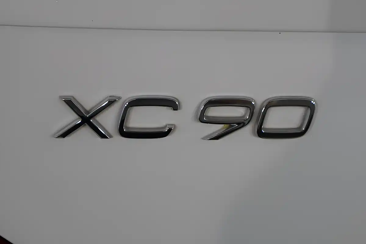 Used 2024 Volvo XC90 Ultimate Dark White - Interior and Exterior details 19