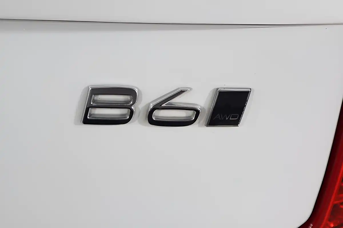 Used 2024 Volvo XC90 Ultimate Dark White - Interior and Exterior details 20