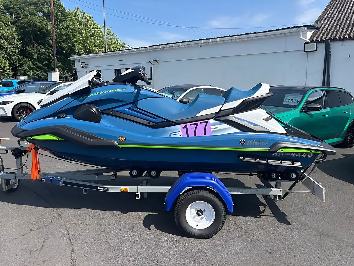 Used 2024 Yamaha Fx Fxcruiser - Interior and Exterior details 6