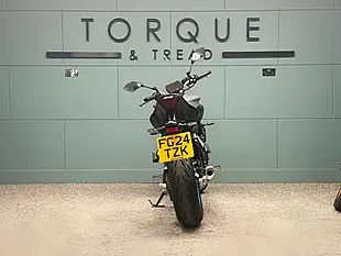 Used 2024 Yamaha MT-07 Hyper-Naked Grey - Interior and Exterior details 5