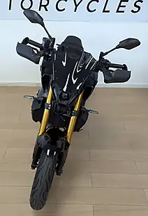 Used 2024 Yamaha MT-09 900 Sp Hyper-Naked Silver - Interior and Exterior details 7