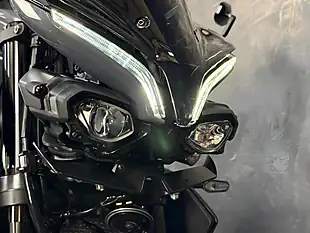 Used 2024 Yamaha MT-10 1000 Hyper-Naked Grey - Interior and Exterior details 10