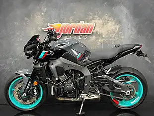 Used 2024 Yamaha MT-10 1000 Hyper-Naked Grey - Interior and Exterior details 2