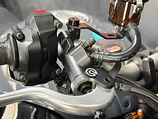 Used 2024 Yamaha MT-10 1000 Hyper-Naked Grey - Interior and Exterior details 8