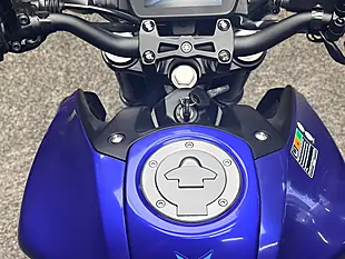 Used 2024 Yamaha MT-125 Naked Blue - Interior and Exterior details 17