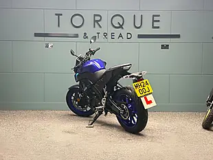 Used 2024 Yamaha MT-125 Naked Blue - Interior and Exterior details 6