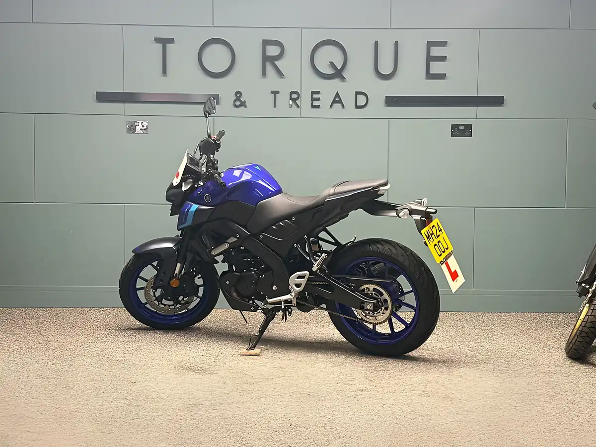 Used 2024 Yamaha MT-125 Naked Blue - Interior and Exterior details 7