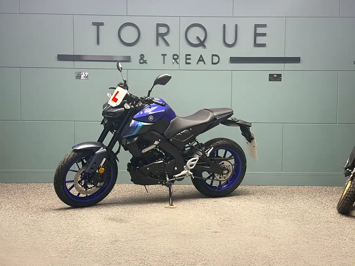 Used 2024 Yamaha MT-125 Naked Blue - Interior and Exterior details 9