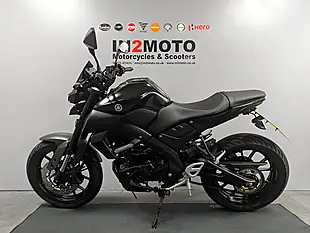 Used 2024 Yamaha MT125 Black - Interior and Exterior details 11