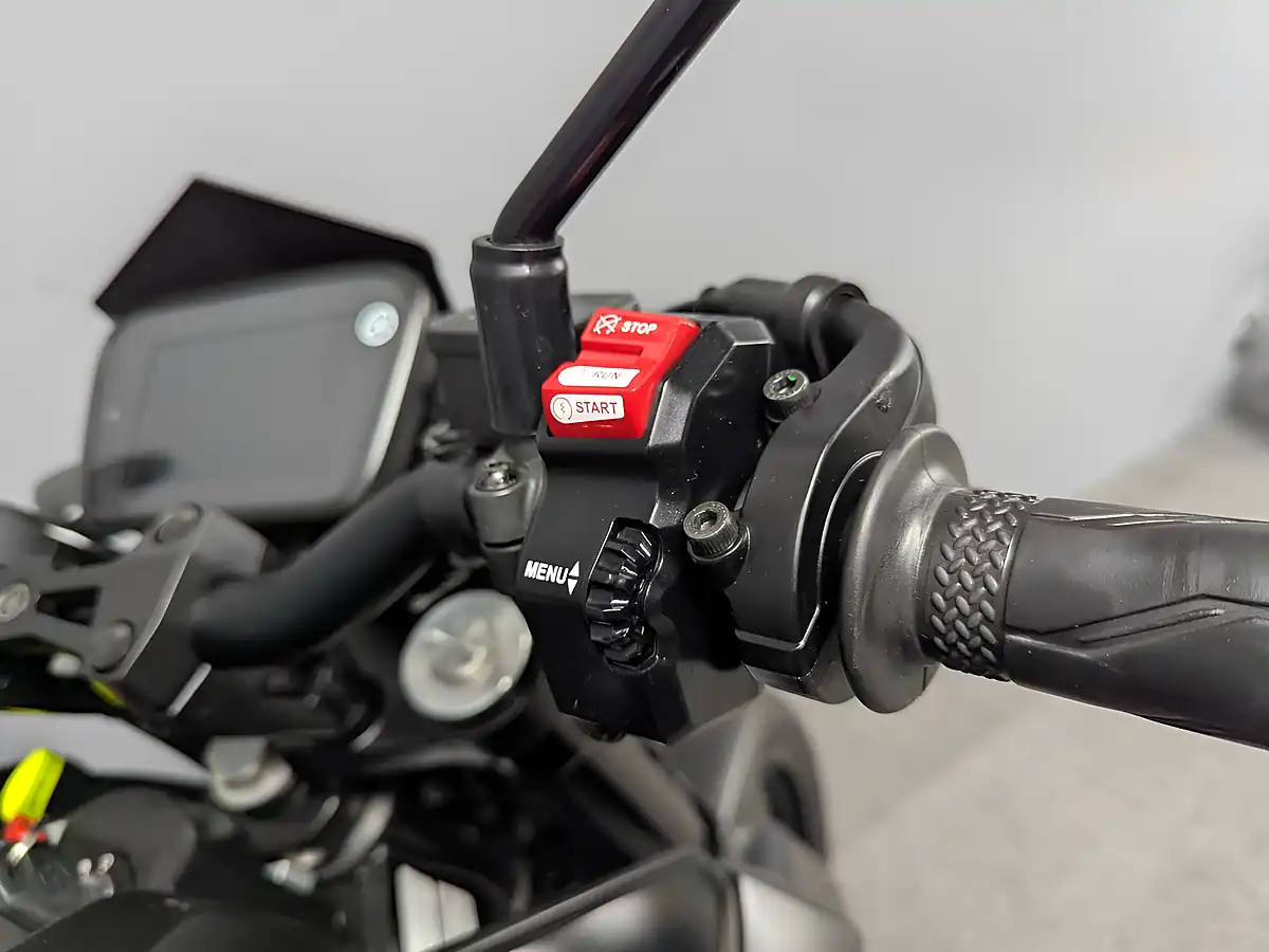 Used 2024 Yamaha MT125 Black - Interior and Exterior details 18