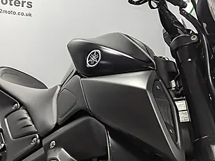 Used 2024 Yamaha MT125 Black - Interior and Exterior details 19