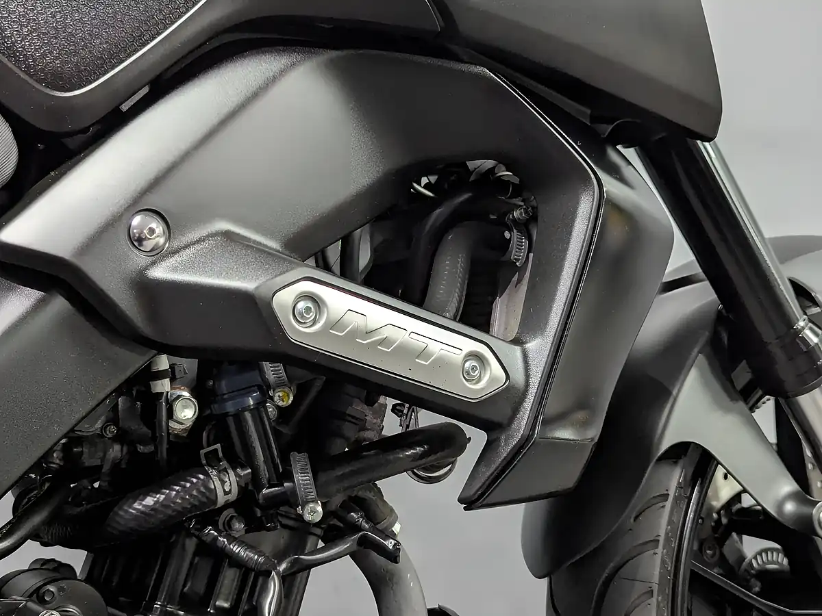 Used 2024 Yamaha MT125 Black - Interior and Exterior details 7