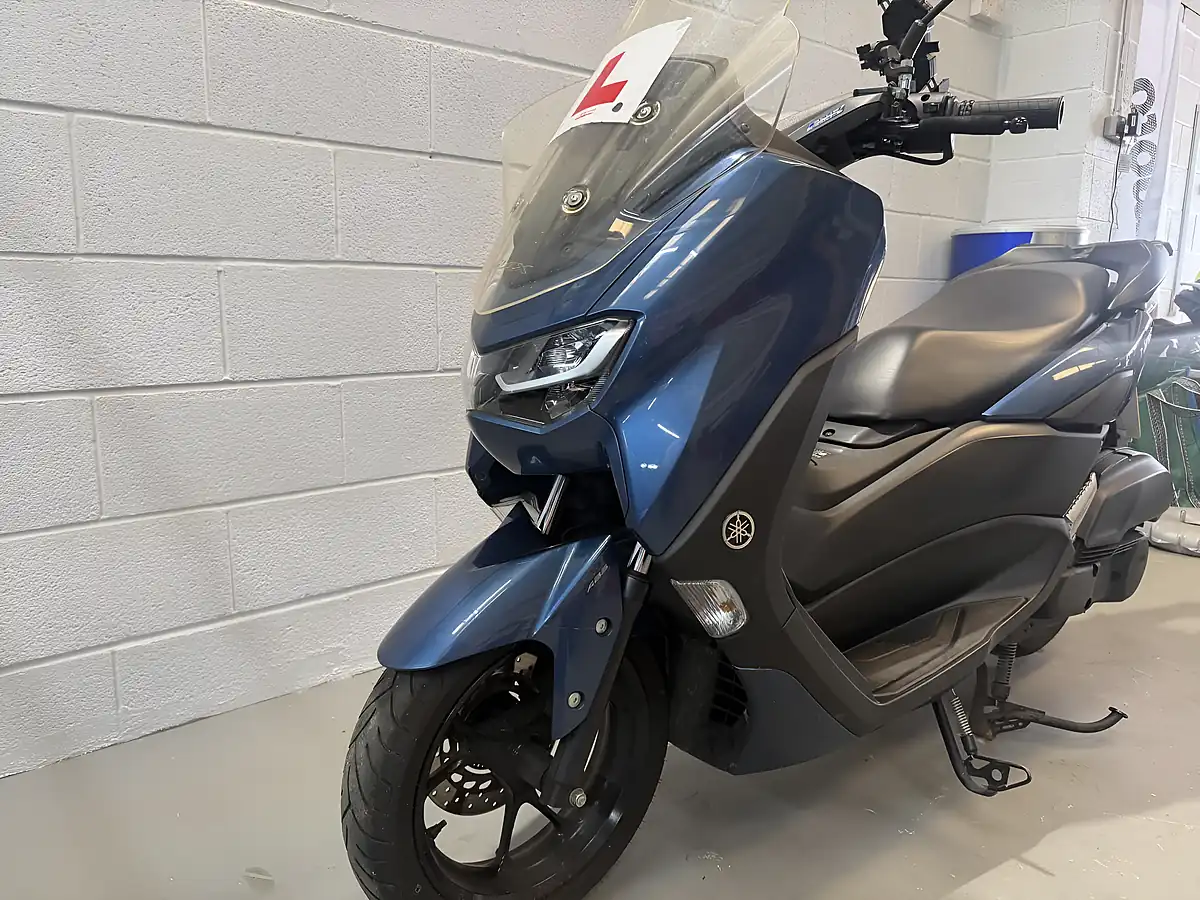 Used 2024 Yamaha Nmax 125 Abs Blue - Interior and Exterior details 11