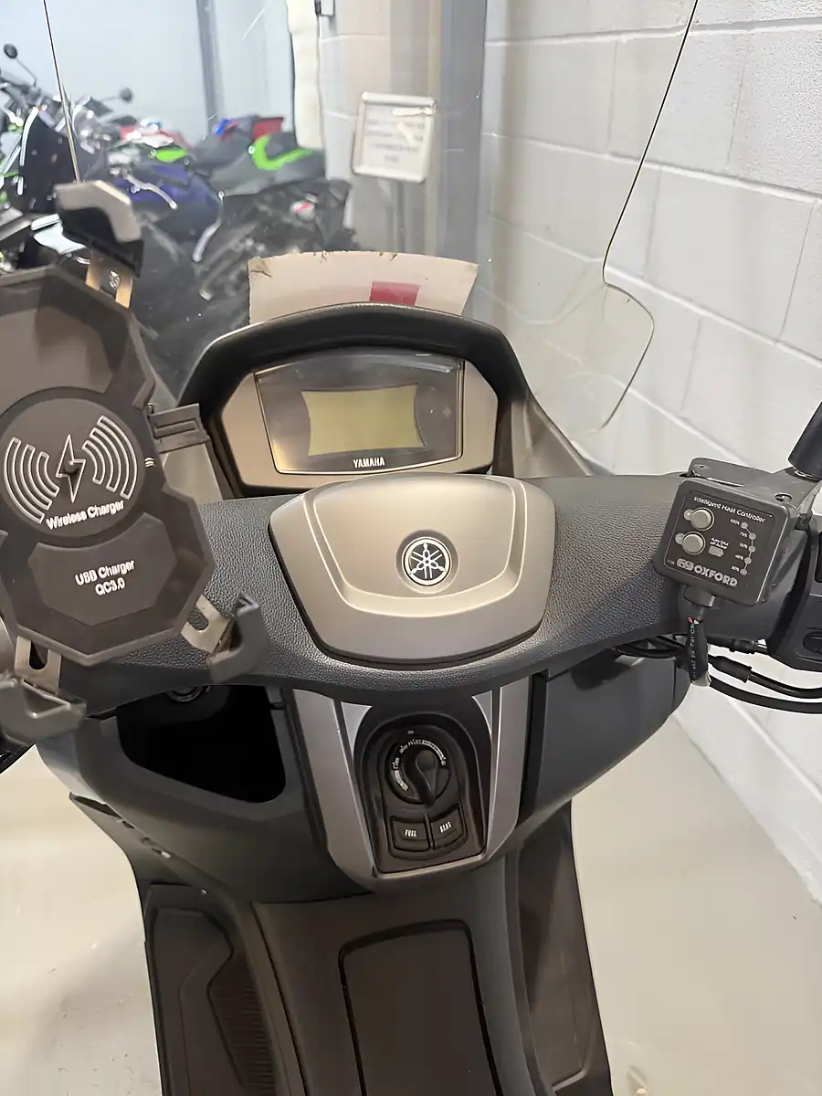 Used 2024 Yamaha Nmax 125 Abs Blue - Interior and Exterior details 9