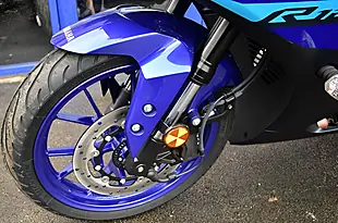 Used 2024 Yamaha R125 Super Sports Blue - Interior and Exterior details 13