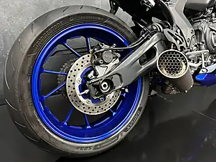 Used 2024 Yamaha R7 700 Blue - Interior and Exterior details 19