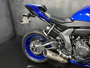 Used 2024 Yamaha R7 700 Blue - Interior and Exterior details 7