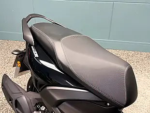 Used 2024 Yamaha Rayzr Black - Interior and Exterior details 13