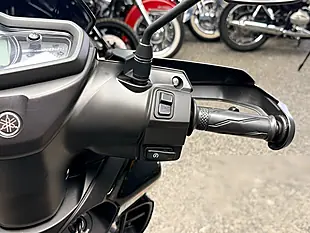 Used 2024 Yamaha Rayzr Black - Interior and Exterior details 15