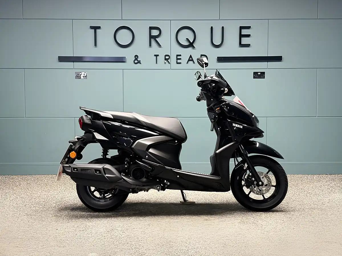 Used 2024 Yamaha Rayzr Black - Interior and Exterior details 2