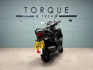 Used 2024 Yamaha Rayzr Black - Interior and Exterior details 4