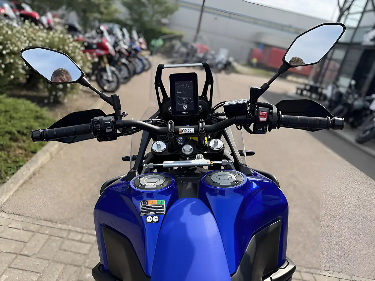 Used 2024 Yamaha Tenere 700 World Raid Xzt Blue - Interior and Exterior details 8