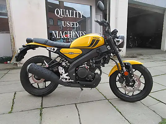2024 Yamaha XSR125 Yellow
