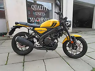 Used 2024 Yamaha XSR125 Yellow - Interior and Exterior details 2