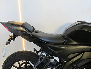 Used 2024 Yamaha Yzf R125 Black - Interior and Exterior details 5