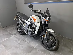 Used 2024 Zontes Zt 350 Gk Silver & Orange - Interior and Exterior details 2