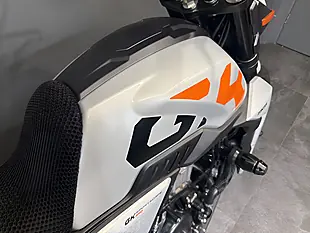 Used 2024 Zontes Zt 350 Gk Silver & Orange - Interior and Exterior details 9