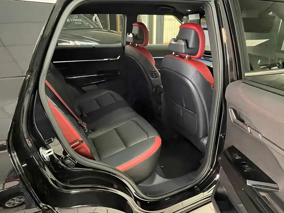 Used 2025 Actyon K50 Space Black - Interior and Exterior details 11