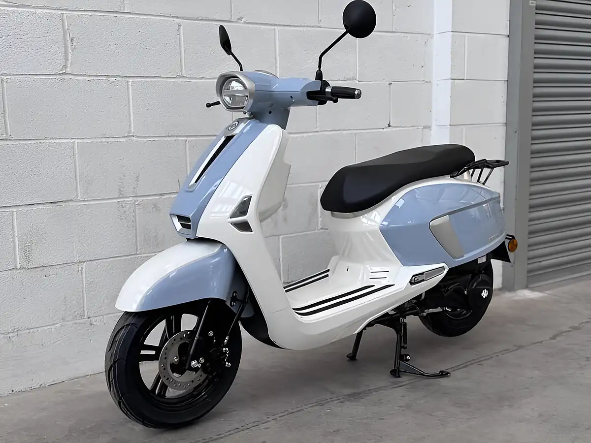 Used 2025 Ajs Barletta - Interior and Exterior details 4