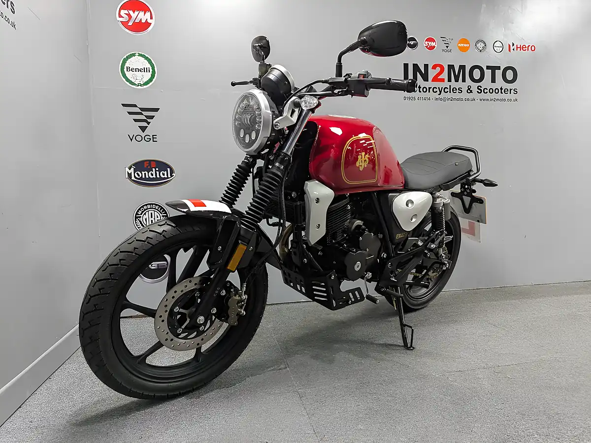 Used 2025 Ajs Bilston Red - Interior and Exterior details 11