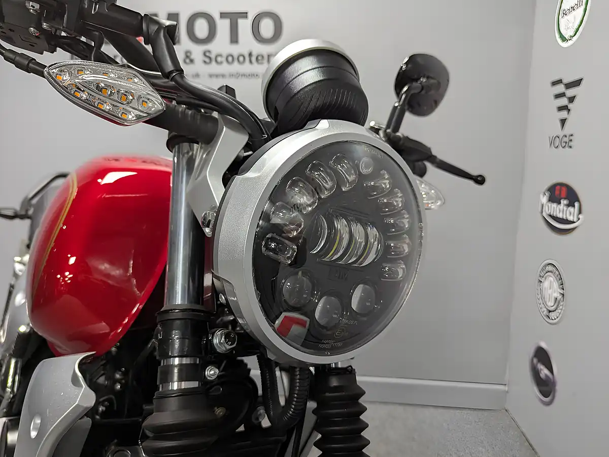 Used 2025 Ajs Bilston Red - Interior and Exterior details 5