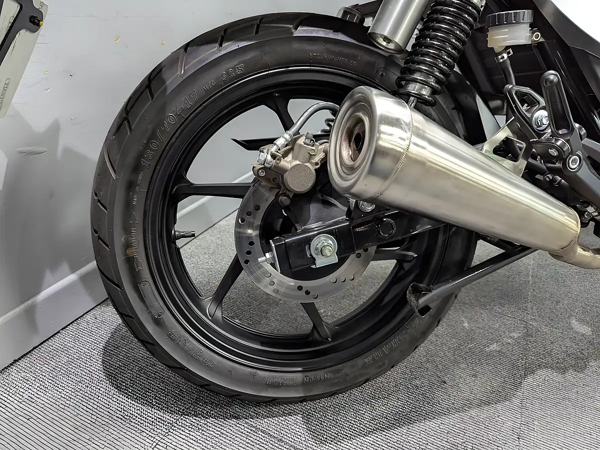 Used 2025 Ajs Bilston Red - Interior and Exterior details 8