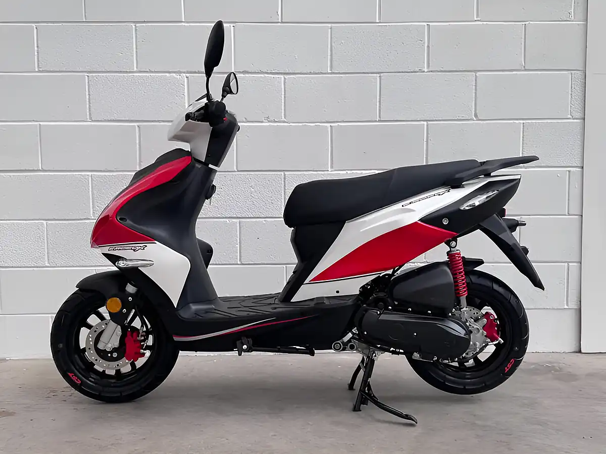 Used 2025 Ajs Firefox - Interior and Exterior details 3
