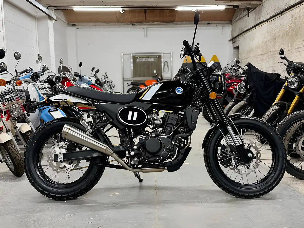Used 2025 Ajs Jft - Front View