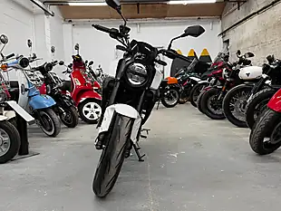 Used 2025 Ajs JS125 X White - Interior and Exterior details 3
