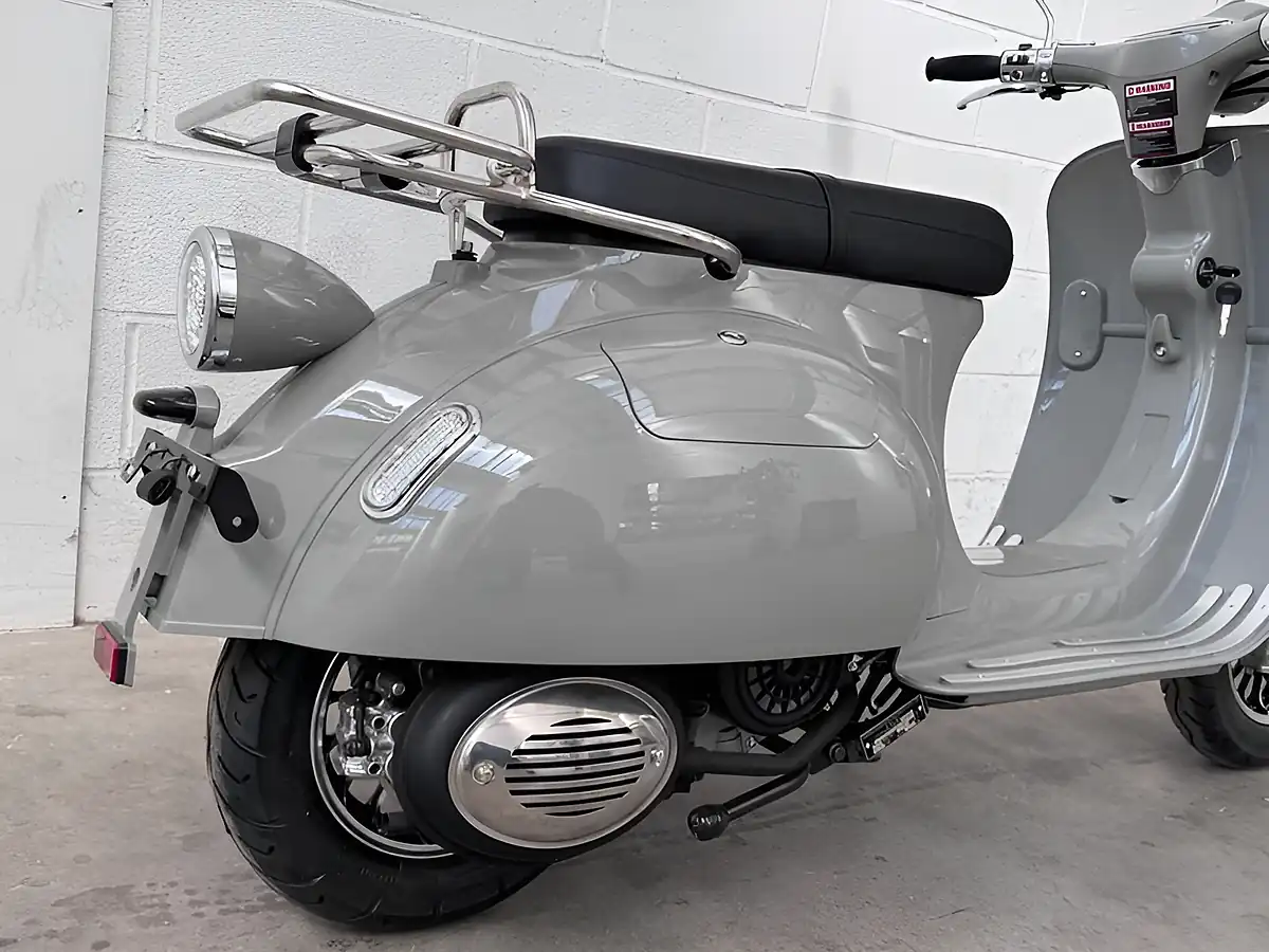 Used 2025 Ajs Modena - Interior and Exterior details 2