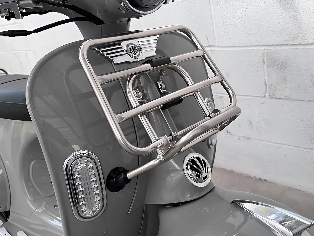 Used 2025 Ajs Modena - Interior and Exterior details 5