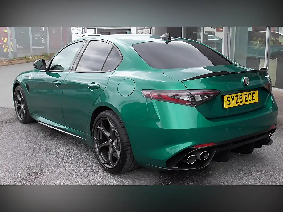 Used 2025 Alfa Romeo Giulia Quadrifoglio Green - Interior and Exterior details 2