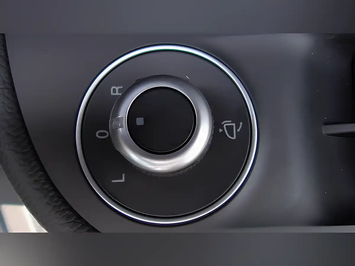Used 2025 Alfa Romeo Giulia Veloce Black - Interior and Exterior details 14